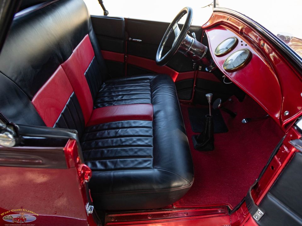 1929 Ford Custom Model A Roadster