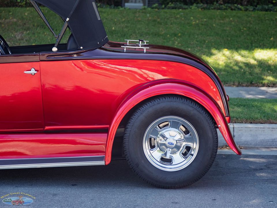 1929 Ford Custom Model A Roadster