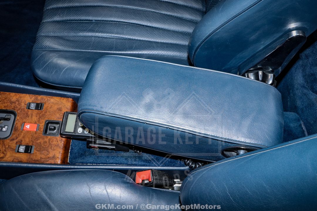 1986 Mercedes Benz 560SL