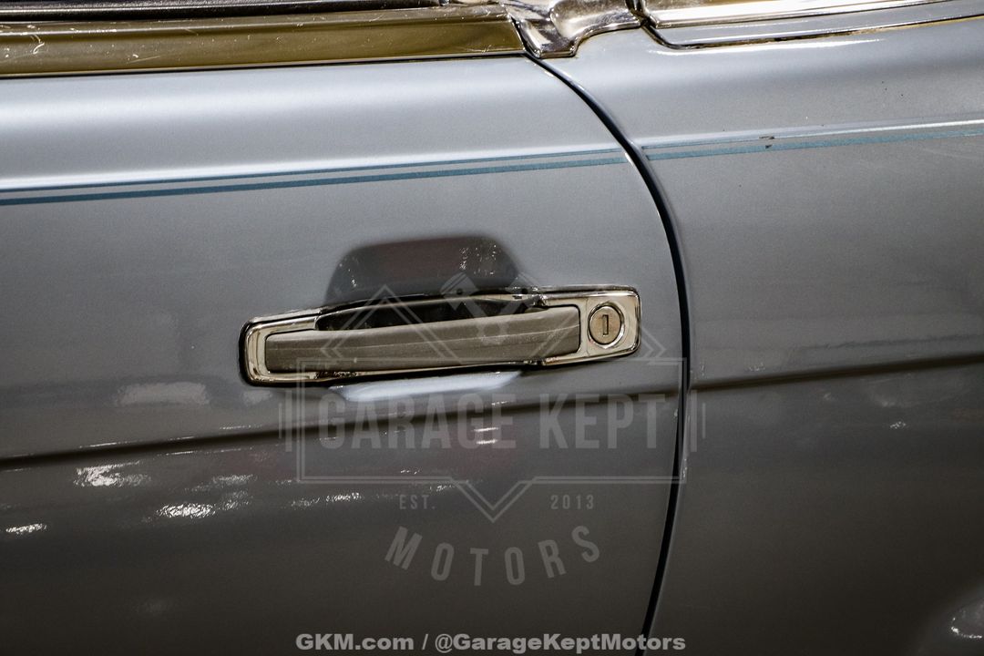 1986 Mercedes Benz 560SL