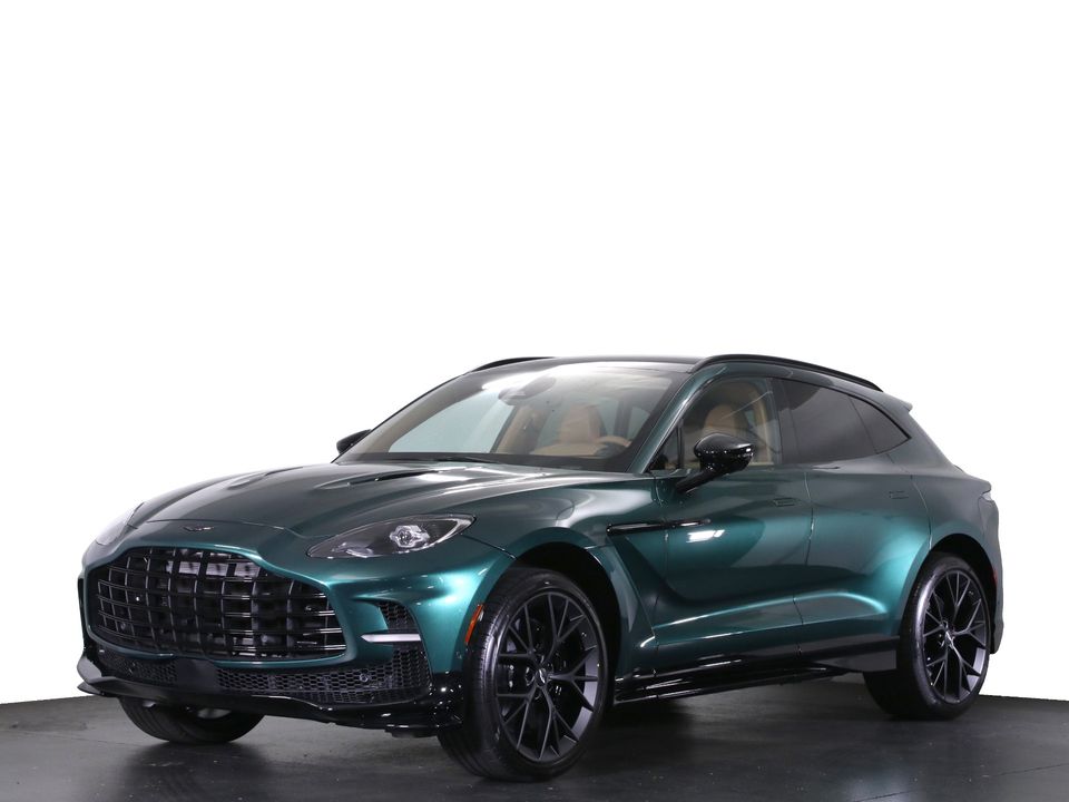 2025 Aston Martin DBX