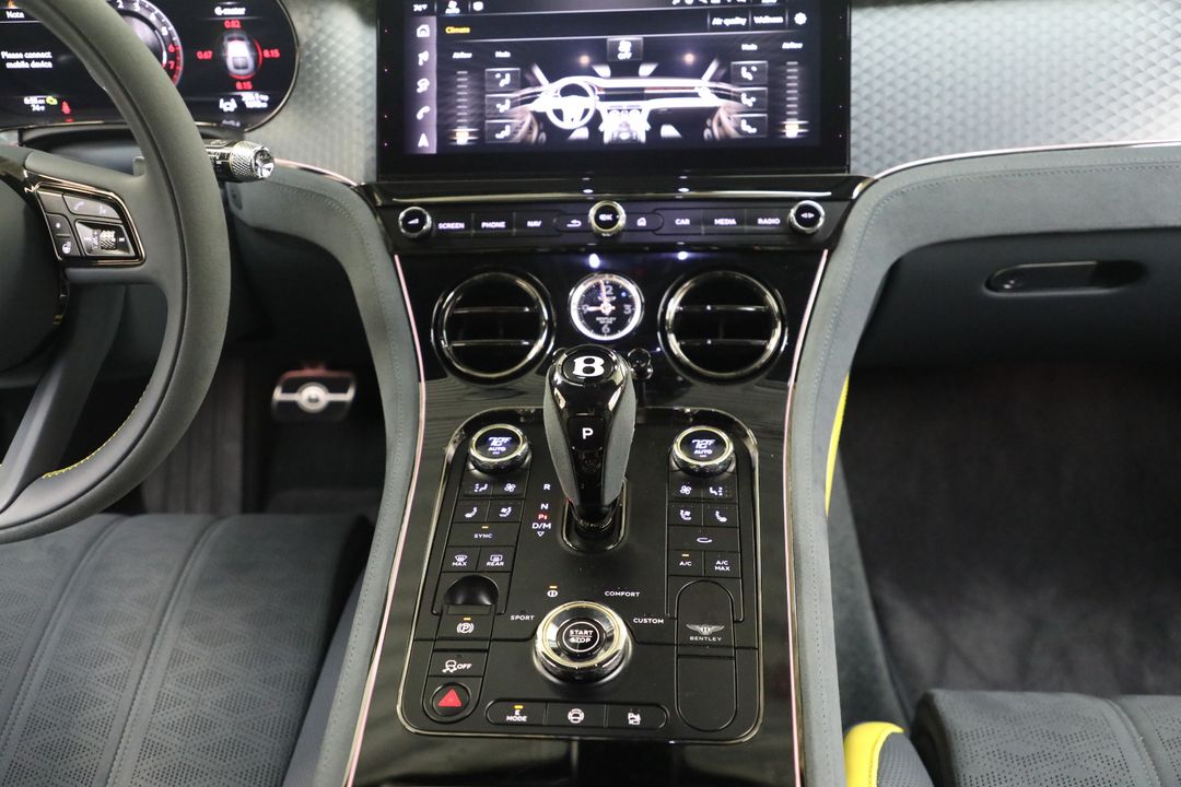 2025 Bentley Continental
