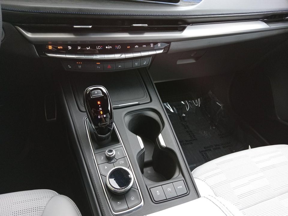 2024 Cadillac XT4
