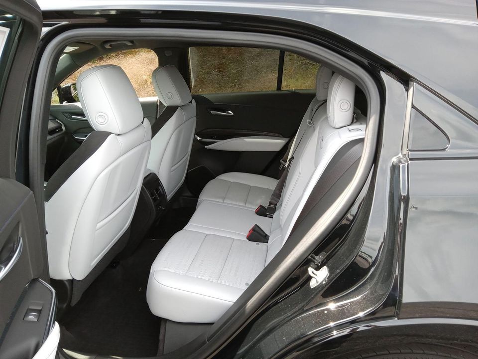 2024 Cadillac XT4