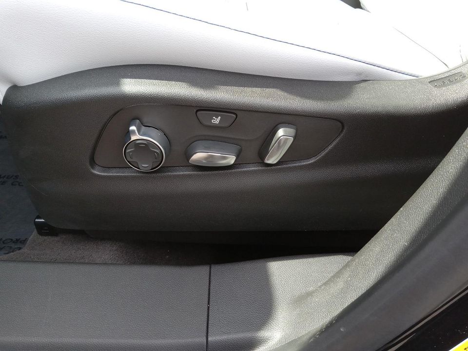 2024 Cadillac XT4