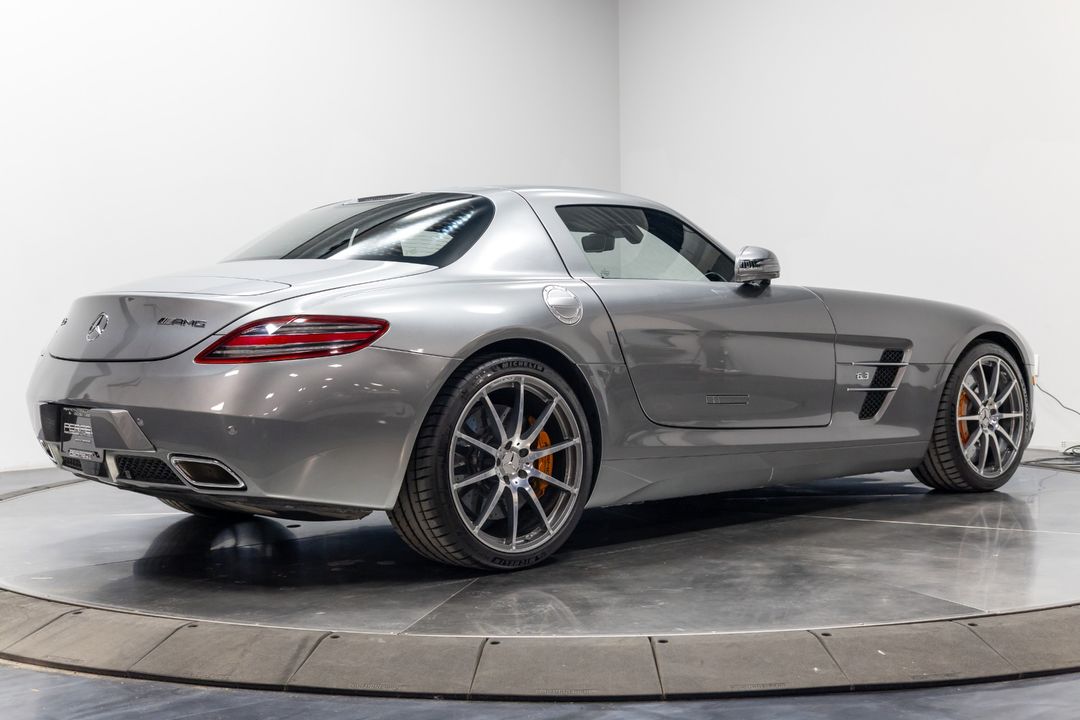 2012 Mercedes-Benz SLS AMG  