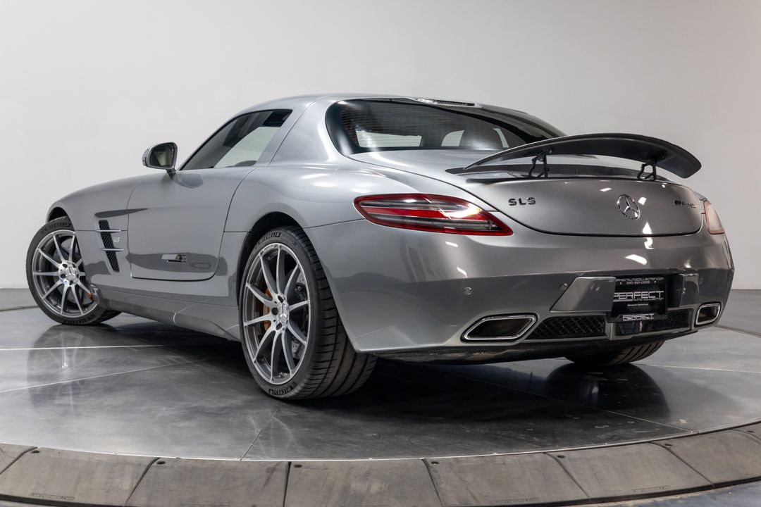 2012 Mercedes-Benz SLS AMG  