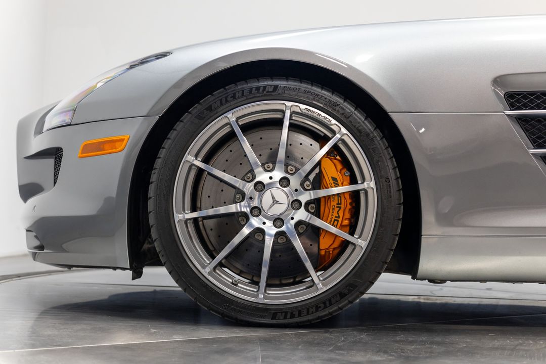2012 Mercedes-Benz SLS AMG  