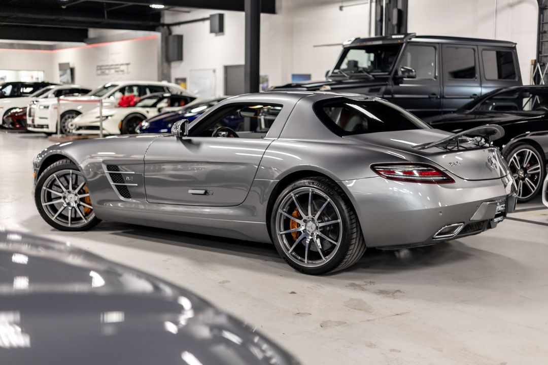 2012 Mercedes-Benz SLS AMG  