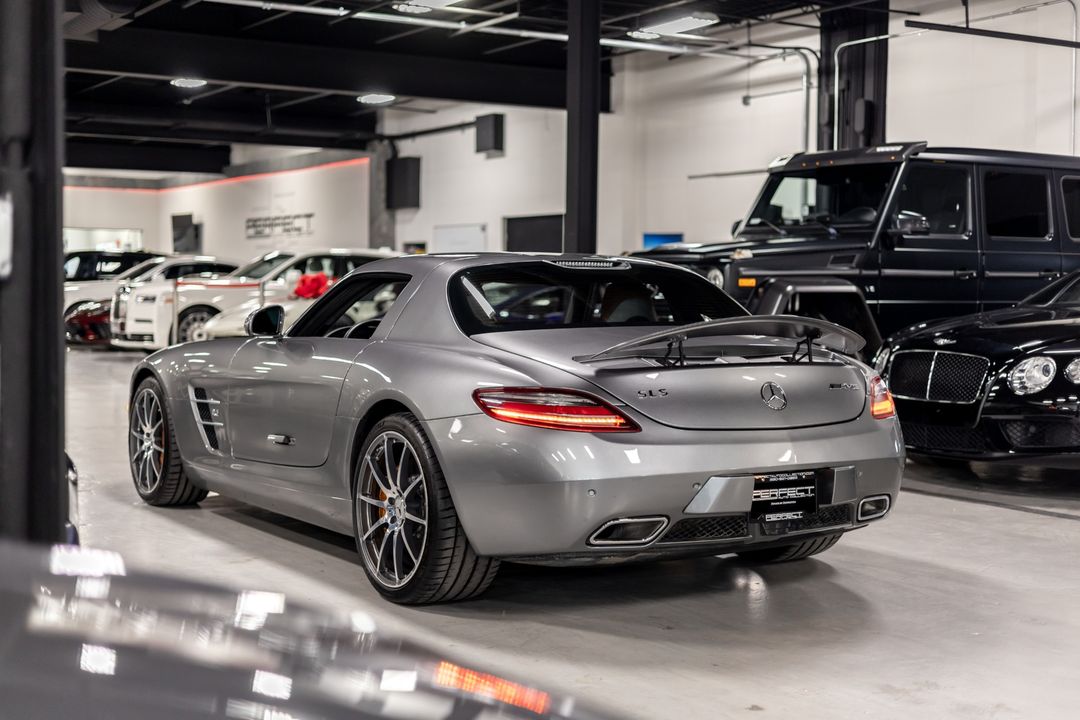 2012 Mercedes-Benz SLS AMG  
