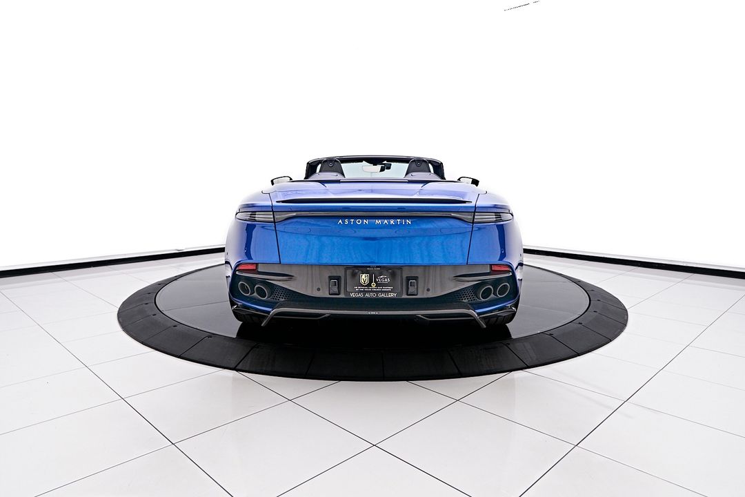 2023 Aston Martin DBS