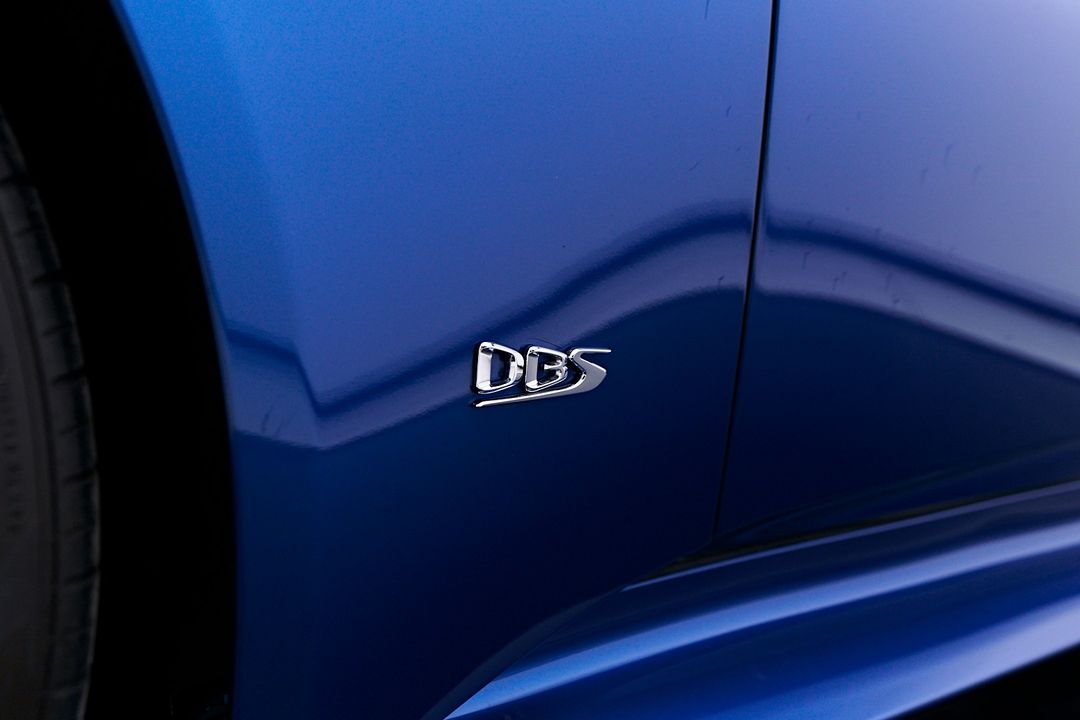 2023 Aston Martin DBS