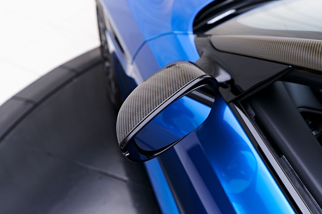2023 Aston Martin DBS