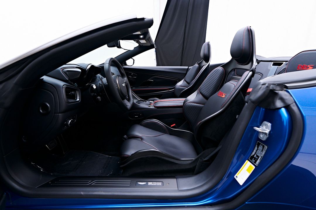 2023 Aston Martin DBS