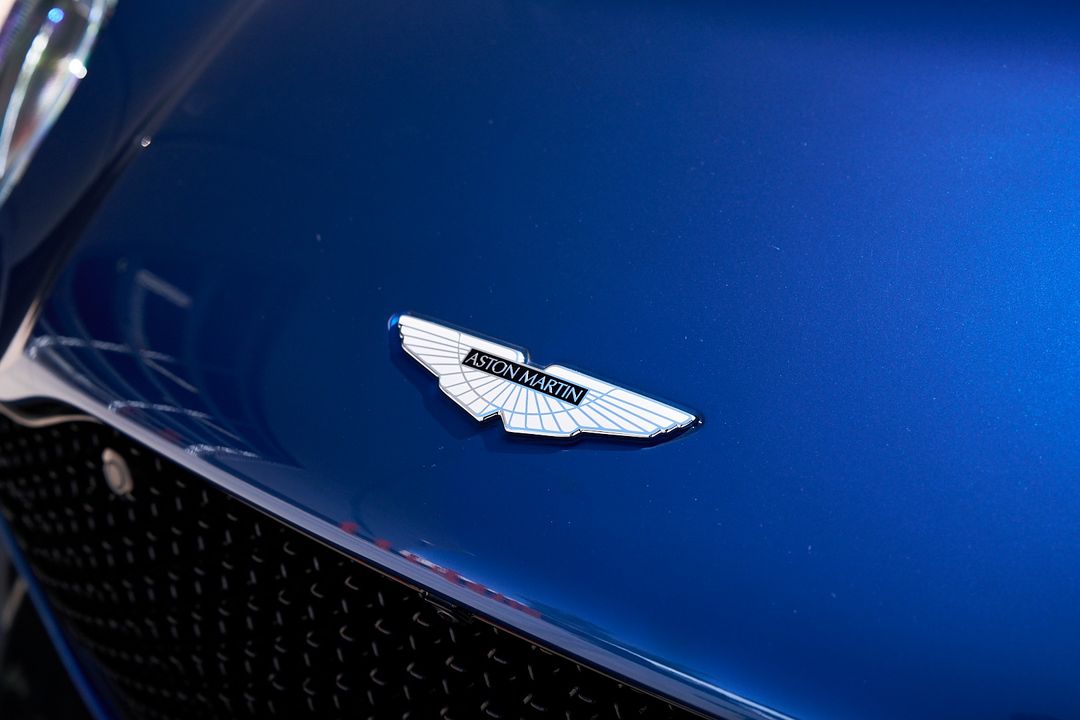 2023 Aston Martin DBS