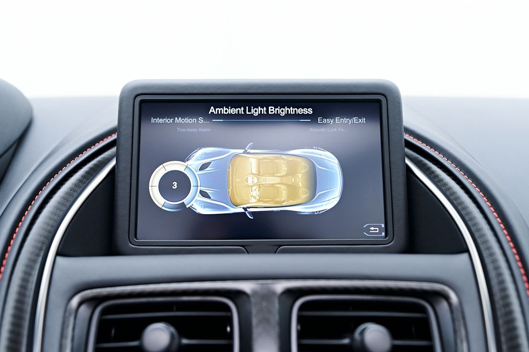 2023 Aston Martin DBS