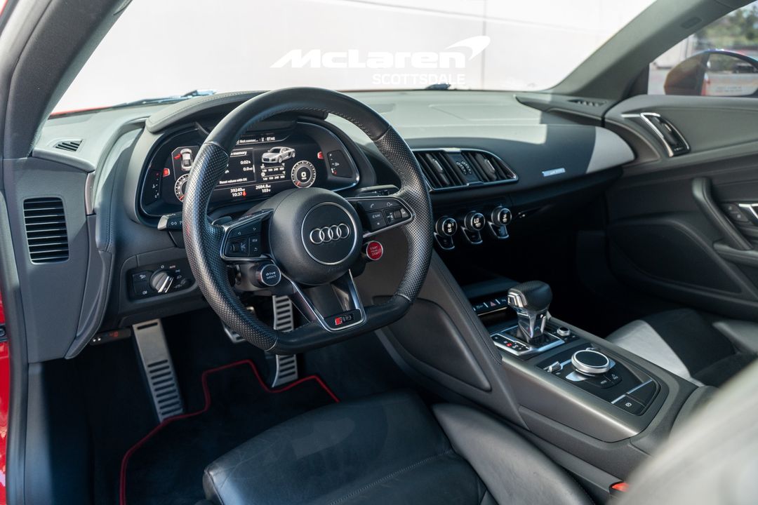 2018 AUDI R8