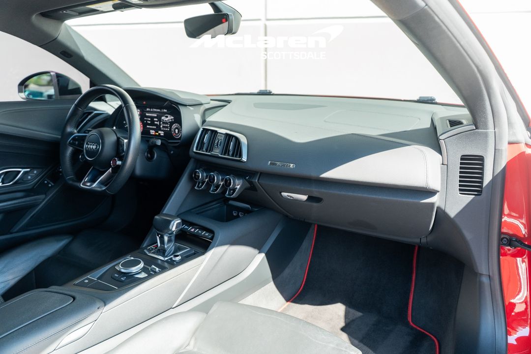 2018 AUDI R8