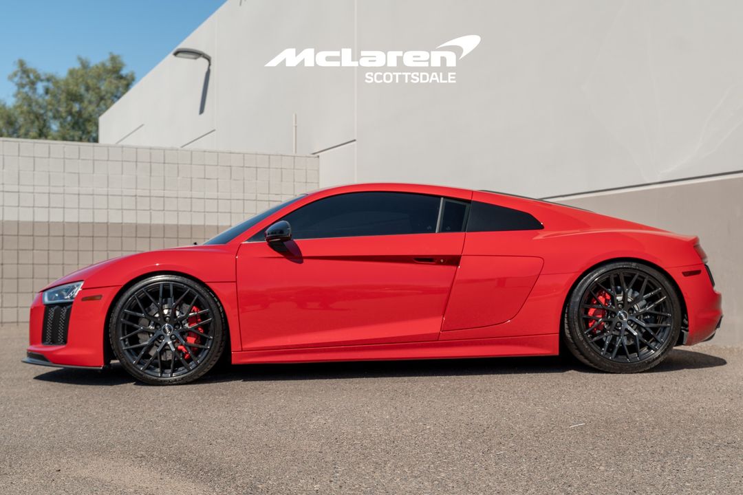2018 AUDI R8