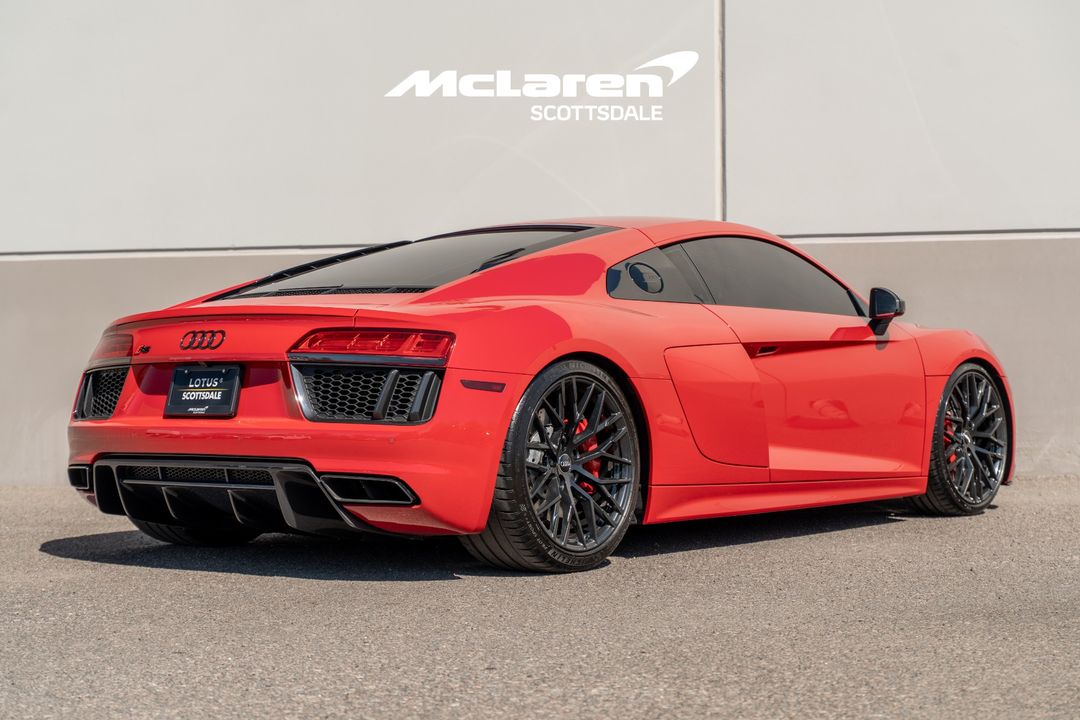 2018 AUDI R8