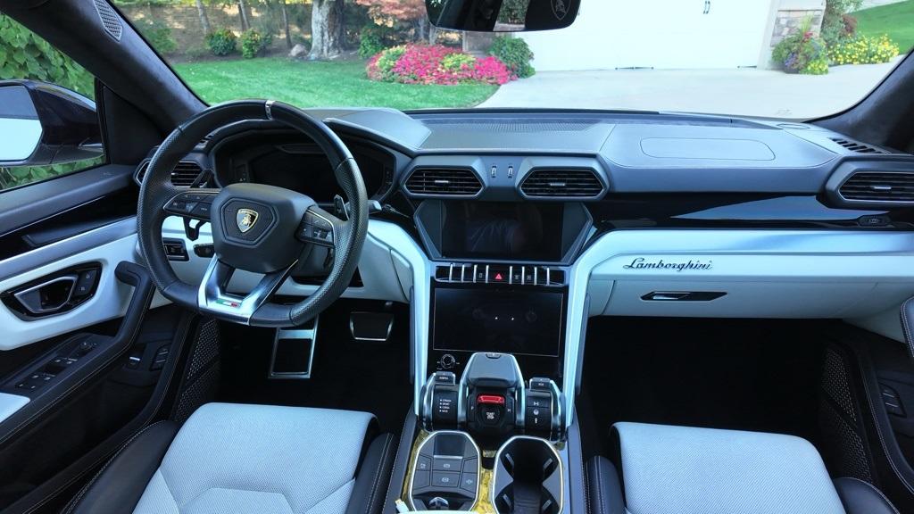2019 Lamborghini Urus