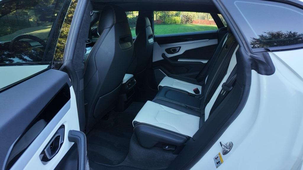 2019 Lamborghini Urus