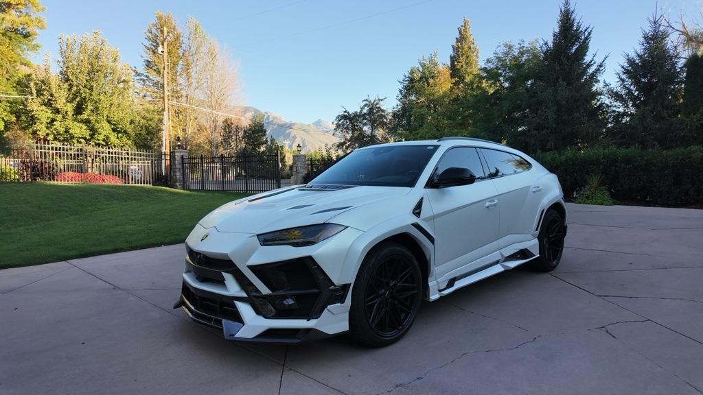 2019 Lamborghini Urus