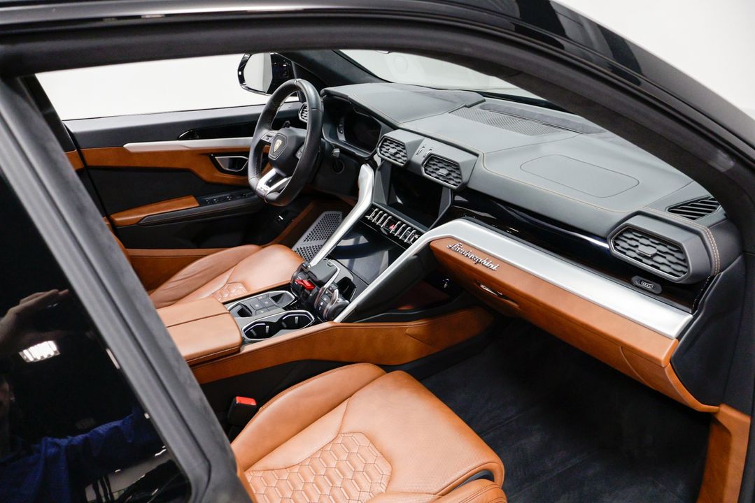 2019 Lamborghini Urus