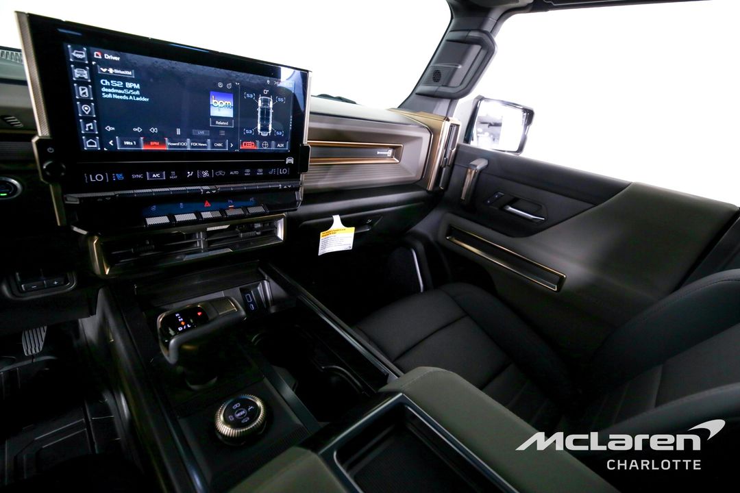 2024 GMC HUMMER EV