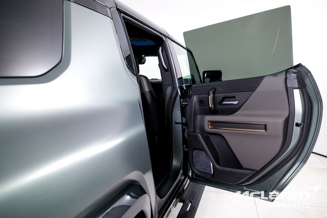 2024 GMC HUMMER EV