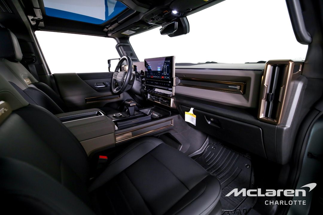 2024 GMC HUMMER EV