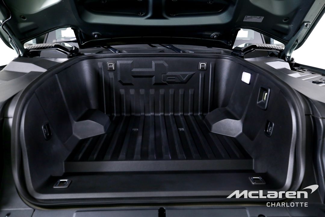 2024 GMC HUMMER EV