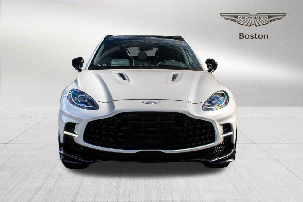 2025 Aston Martin DBX