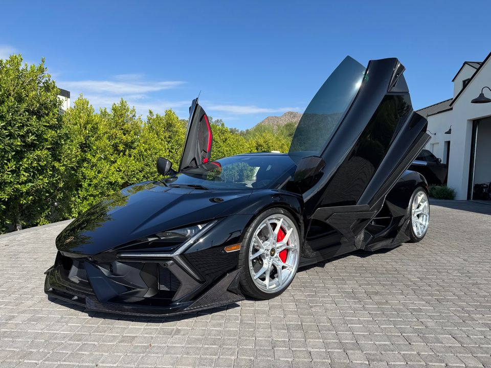 2024 Lamborghini Revuelto