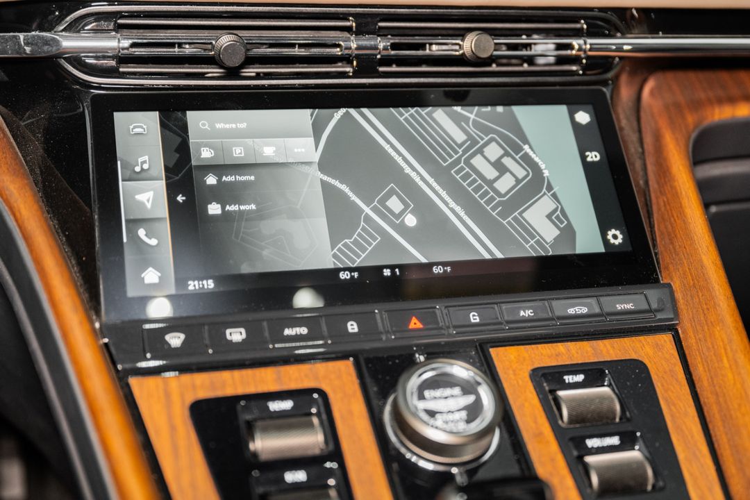 2024 Aston Martin DB12