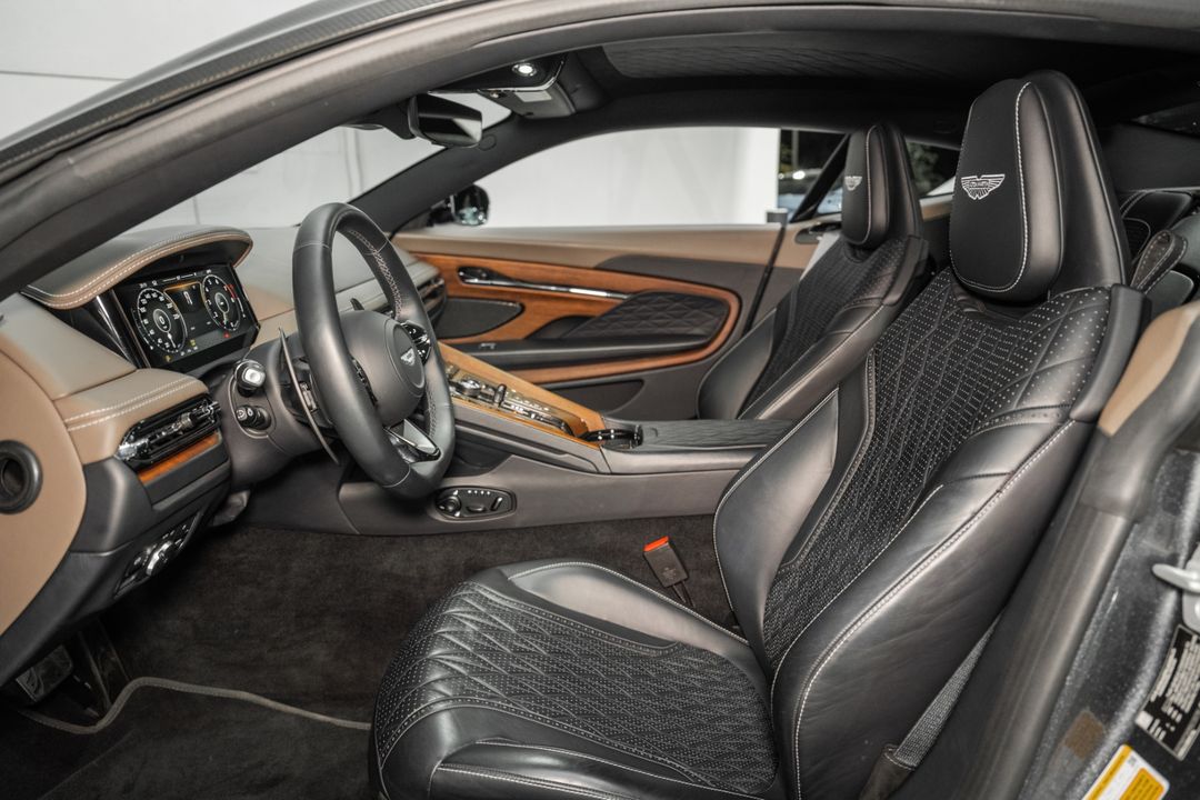 2024 Aston Martin DB12