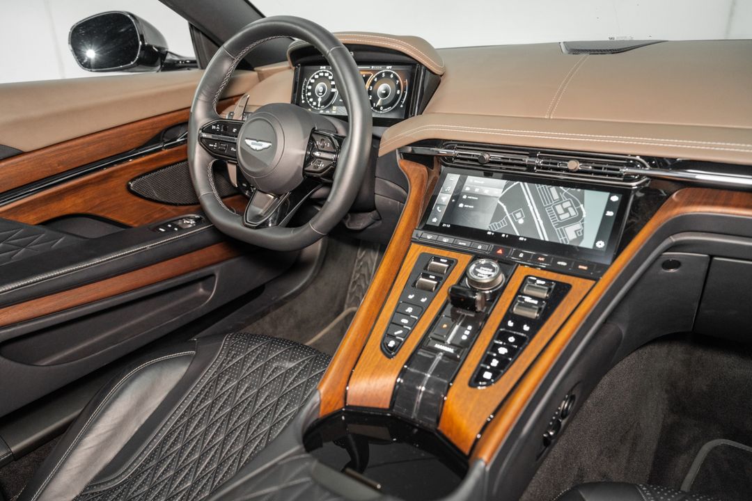 2024 Aston Martin DB12
