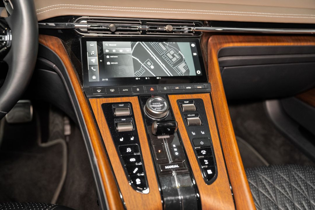 2024 Aston Martin DB12