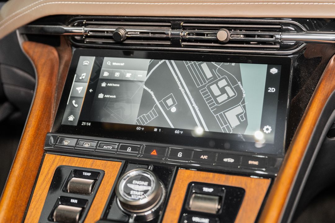 2024 Aston Martin DB12