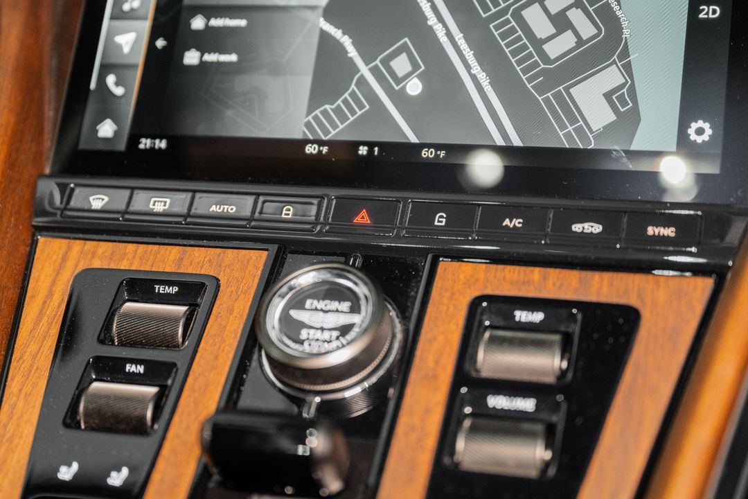 2024 Aston Martin DB12