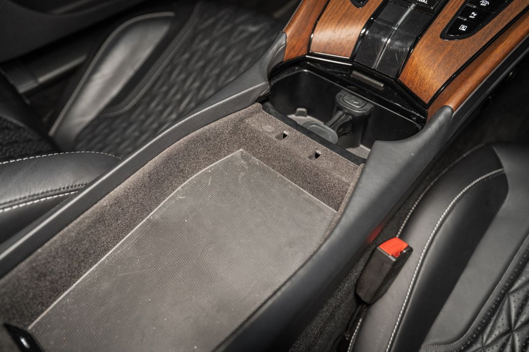 2024 Aston Martin DB12