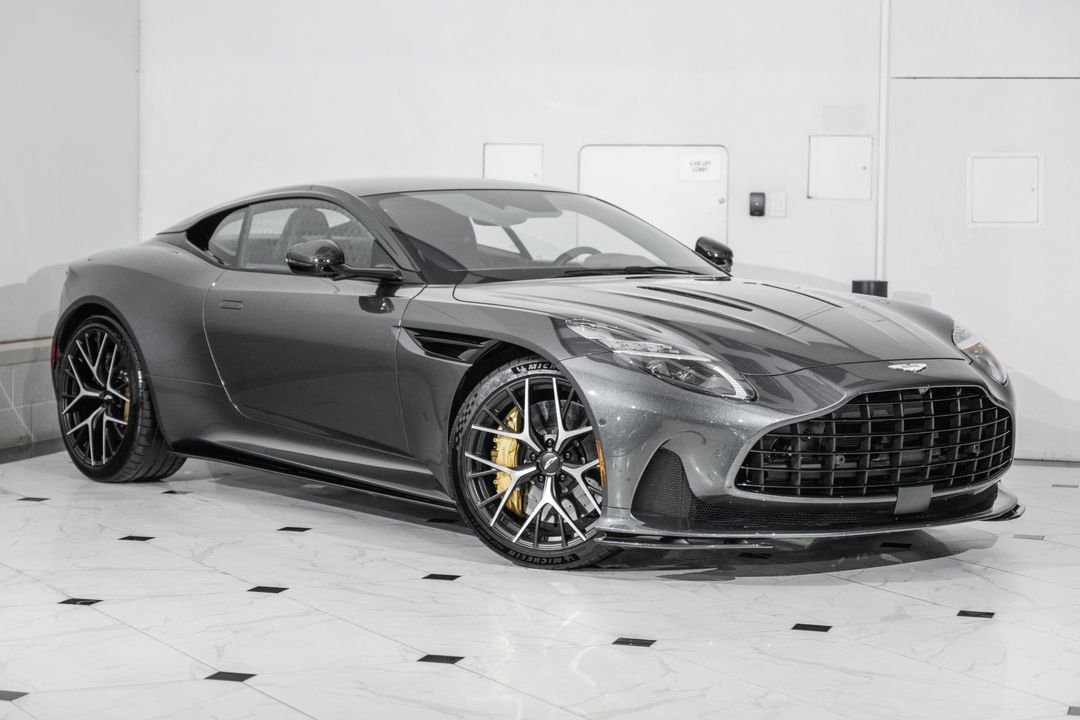 2024 Aston Martin DB12