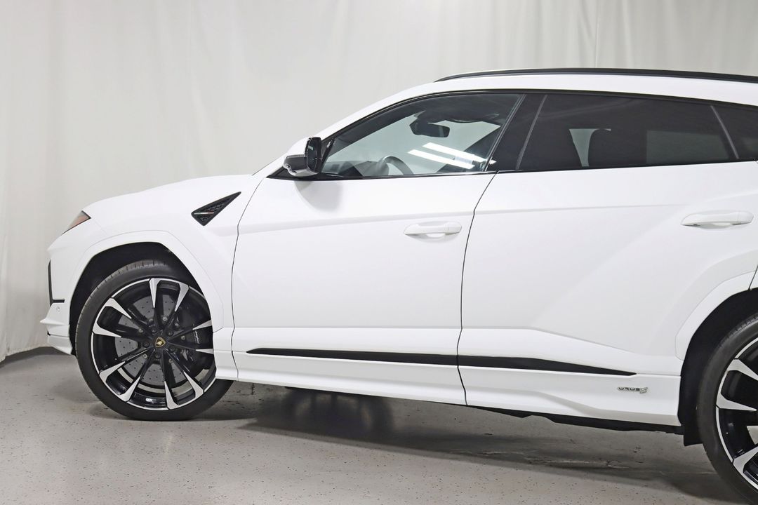 2024 Lamborghini Urus
