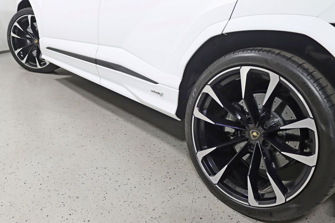 2024 Lamborghini Urus