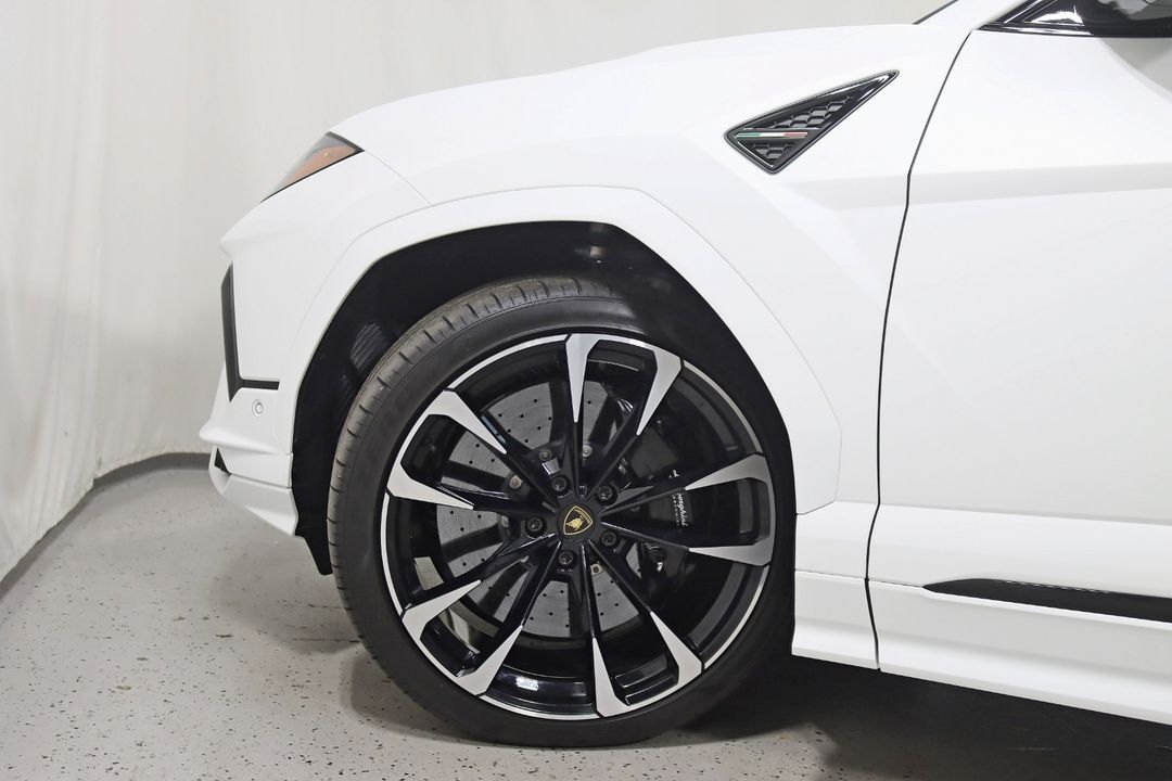 2024 Lamborghini Urus