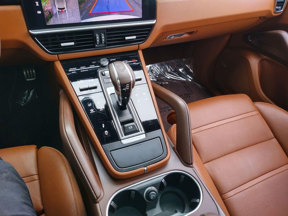 2022 Porsche Cayenne