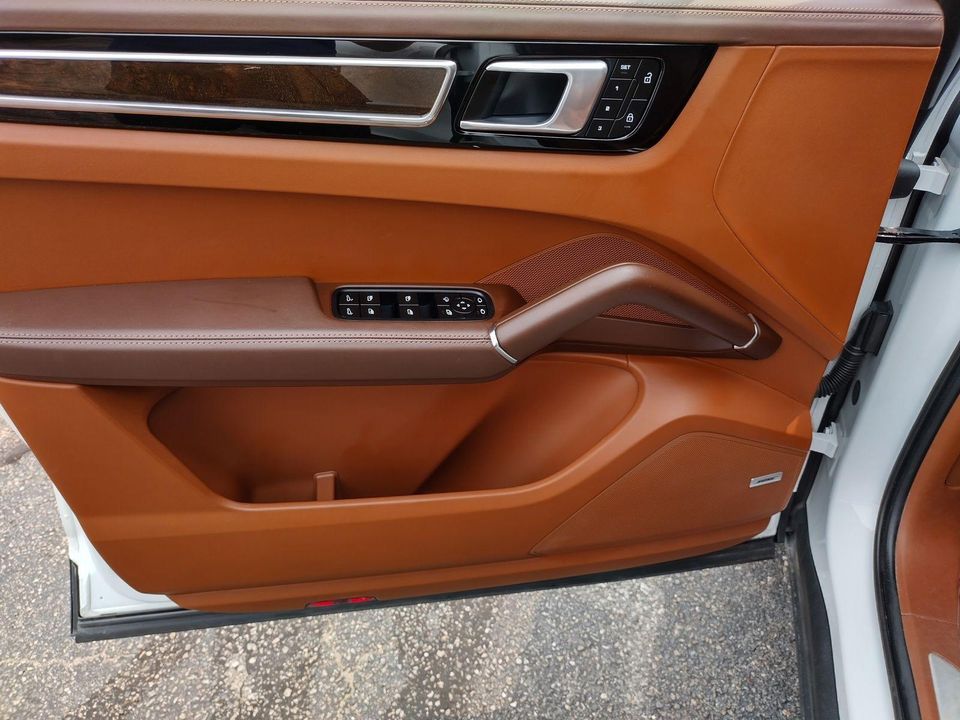 2022 Porsche Cayenne