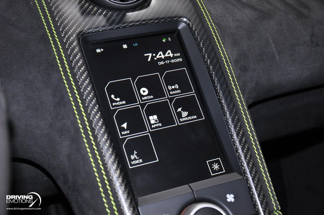 2016 McLaren 675LT