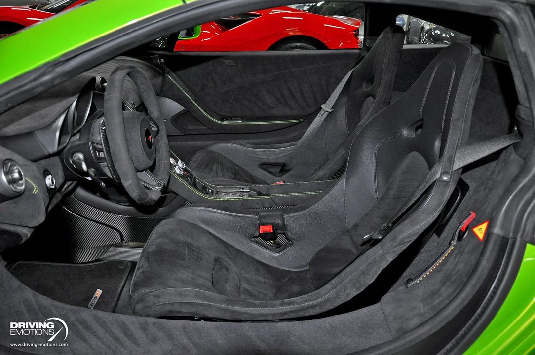 2016 McLaren 675LT