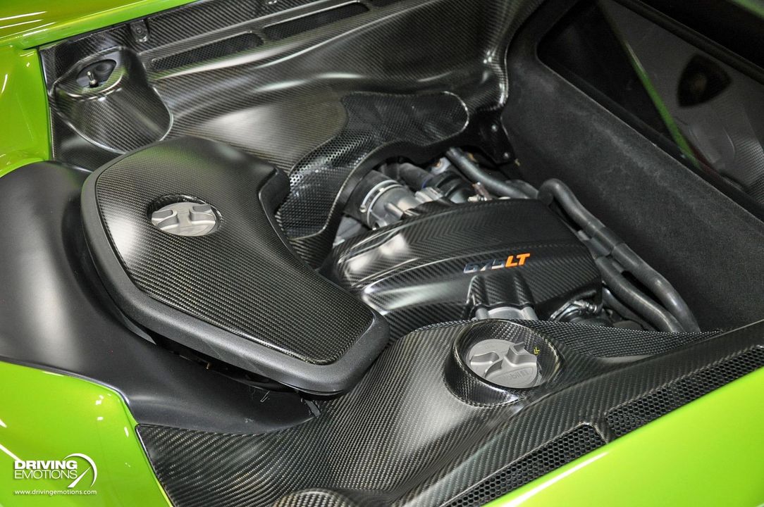2016 McLaren 675LT